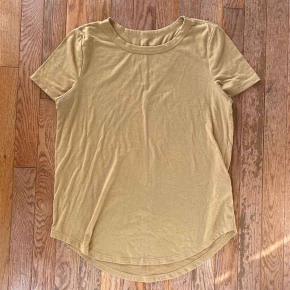 yellow basic tshirt! - Picture 1 of 5